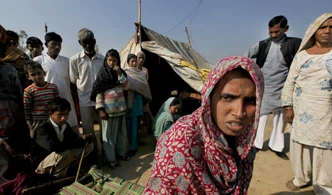 Murshida Khatoon, 25, lost her 20-day-old boy to the biting cold. Mursheeda says that they didn’t have money or means to protect the child from the cold in their tent. (HT Photo/Raj K Raj) <br><br></em) Murshida Khatoon, 25, lost her 20-day-old boy to the biting cold. Mursheeda says that they didn’t have money or means to protect the child from the cold in their tent. (HT Photo/Raj K Raj) <br><br></em)