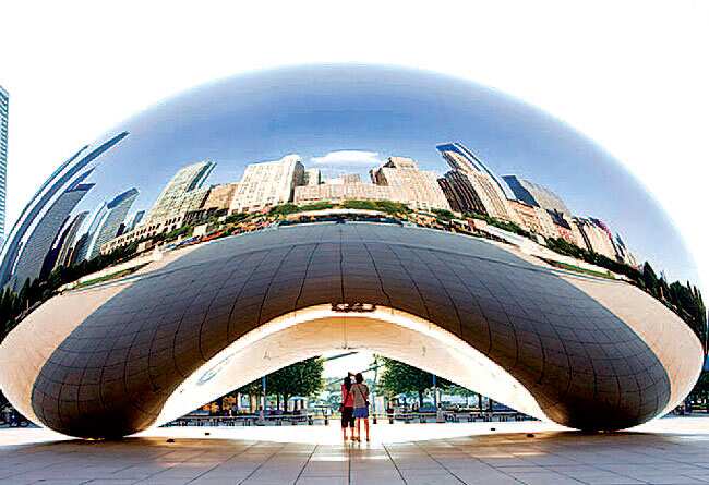 Park yourself here: Photos on Flickr can’t prepare you for Millennium Park. Anish Kapoor’s Cloud Gate (Photo: Cesar Russ Photography) Park yourself here: Photos on Flickr can’t prepare you for Millennium Park. Anish Kapoor’s Cloud Gate (Photo: Cesar Russ Photography)