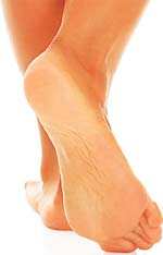TOE the line: Keep your feet dry to prevent fungus and skin infections TOE the line: Keep your feet dry to prevent fungus and skin infections