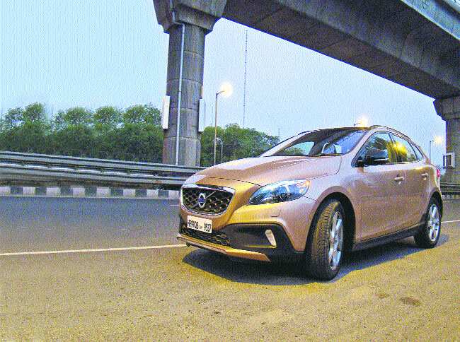 Photo: Arun Changrani Volvo V40 cross country: a class apart