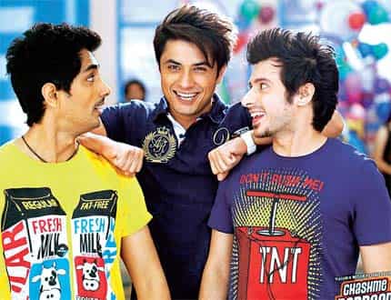David Dhawan’s Chashme Baddoor (2013), a remake of Sai Paranjpye’s Chashme Buddoor (1981), follows the same plot but completely goes haywire in its execution. An exception to the rule?
</div) David Dhawan’s Chashme Baddoor (2013), a remake of Sai Paranjpye’s Chashme Buddoor (1981), follows the same plot but completely goes haywire in its execution. An exception to the rule?
</div)
