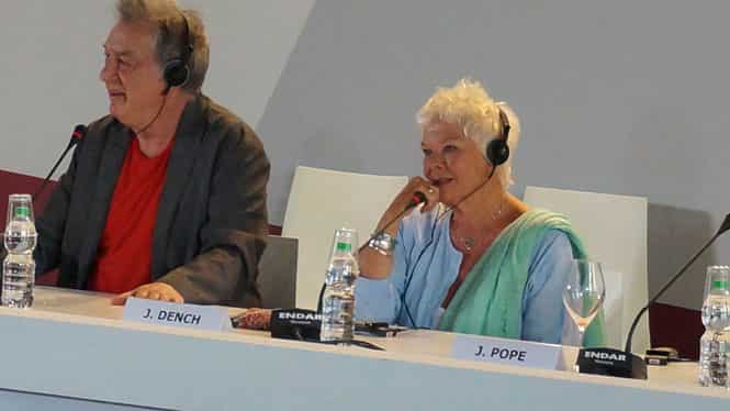 Stephen Frears and Judi Dench at the festival (Photo credit: Gautaman Bhaskaran)
</div) Stephen Frears and Judi Dench at the festival (Photo credit: Gautaman Bhaskaran)
</div)