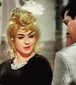 In the beginning of O haseena, the person on the drums is Salim Khan of the duo Salim-Javed In the beginning of O haseena, the person on the drums is Salim Khan of the duo Salim-Javed