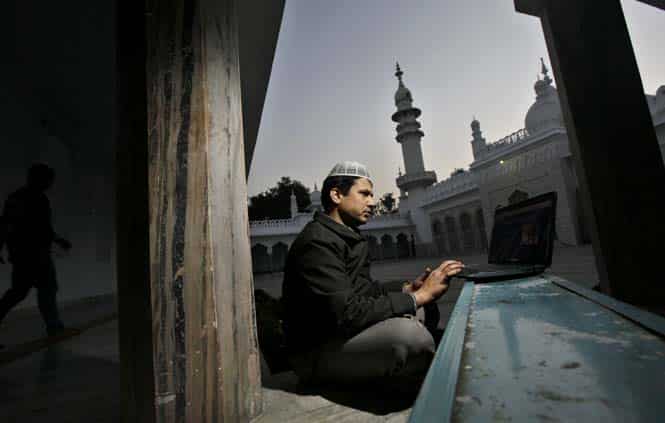 Soon after joining the MRM, Irfan Chaudhry, All India co-convener of the organisation, faced lot of criticism from various quarters. Now his family and friends realise that he is a good job of bringing the two communities together, he says. (Raj K Raj/HT Photo)</em> </div) Soon after joining the MRM, Irfan Chaudhry, All India co-convener of the organisation, faced lot of criticism from various quarters. Now his family and friends realise that he is a good job of bringing the two communities together, he says. (Raj K Raj/HT Photo)</em> </div)