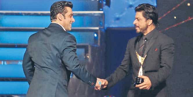 SRK, Salman at Screen Guild Awards SRK, Salman at Screen Guild Awards