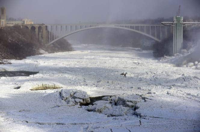The Rainbow Bridge shown in Niagara Falls, Ontario. (Reuters) The Rainbow Bridge shown in Niagara Falls, Ontario. (Reuters)