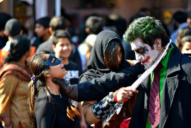 Dress up and be prepared for Comic Con India. Dress up and be prepared for Comic Con India.
