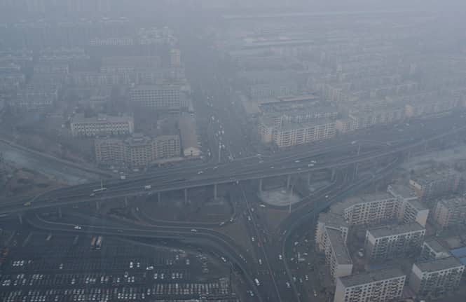 China has sent teams of investigators to parts of the country worst hit by air pollution as part of efforts to stop the heavy smog engulfing about 15% of the country. (Reuters photo)</strong) China has sent teams of investigators to parts of the country worst hit by air pollution as part of efforts to stop the heavy smog engulfing about 15% of the country. (Reuters photo)</strong)