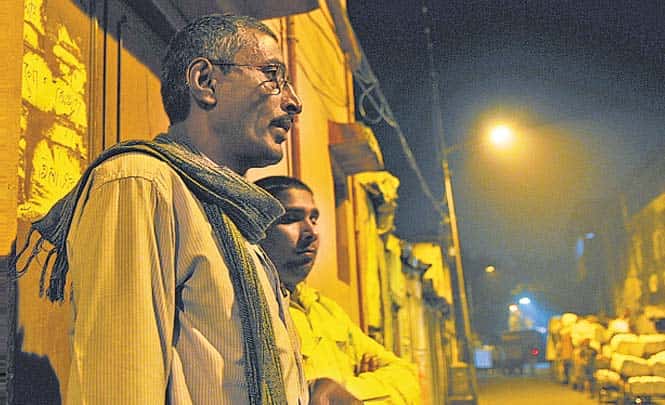 Ramshankar Jha in Kolkata to follow up on his daughter’s case. (HT photo/Ashok Nath Dey)</strong) Ramshankar Jha in Kolkata to follow up on his daughter’s case. (HT photo/Ashok Nath Dey)</strong)
