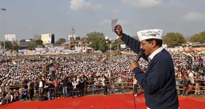 Aam Aadmi Party leader Arvind Kejriwal addresses a rally in Kanpur. (HT photo/Arvind Yadav)</strong) Aam Aadmi Party leader Arvind Kejriwal addresses a rally in Kanpur. (HT photo/Arvind Yadav)</strong)