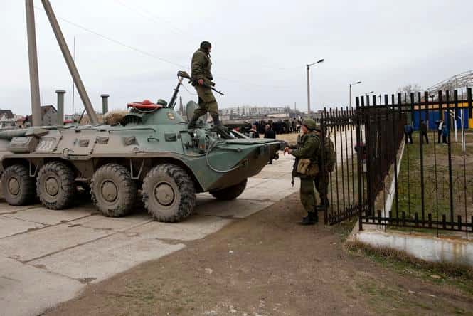 Ukraine mobilised for war after Russian President threatened to invade in the biggest confrontation between Moscow and the West since the Cold War. (Reuters photo)</strong) Ukraine mobilised for war after Russian President threatened to invade in the biggest confrontation between Moscow and the West since the Cold War. (Reuters photo)</strong)