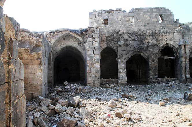 A file picture shows the damage in the renowned Crusader castle Krak des Chevaliers near the Syria-Lebanon border, in the Homs region. (AFP photo)</em) A file picture shows the damage in the renowned Crusader castle Krak des Chevaliers near the Syria-Lebanon border, in the Homs region. (AFP photo)</em)