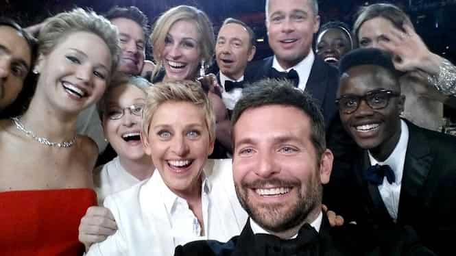 An image posted by Oscars show host Ellen DeGeneres on her Twitter account shows movie stars posing for a picture at the 86th Academy Awards in Hollywood, California. (Reuters Photo) An image posted by Oscars show host Ellen DeGeneres on her Twitter account shows movie stars posing for a picture at the 86th Academy Awards in Hollywood, California. (Reuters Photo)
