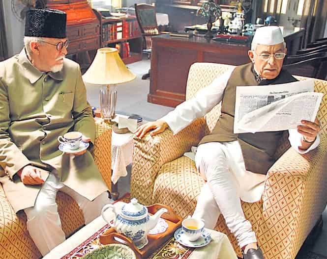 Actors Tom Alter and Dalip Tahil in the roles of Maulana Azad and Jawaharlal Nehru Actors Tom Alter and Dalip Tahil in the roles of Maulana Azad and Jawaharlal Nehru