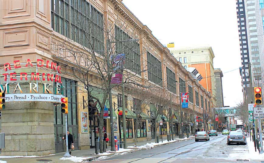 Philadelphia's historical Reading Terminal Market since 1983. (HT PHOTO)</font></strong)