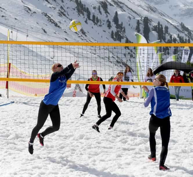 A picture showing spectators watching a match of the Snow Volleyball Tour 2014 in St. Anton, Austria. (AFP photo)
</div) A picture showing spectators watching a match of the Snow Volleyball Tour 2014 in St. Anton, Austria. (AFP photo)
</div)