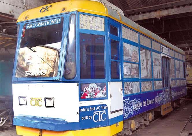 Charaibati, one of the few air-conditioned trams in Kolkata. (HT photo) 
</div)