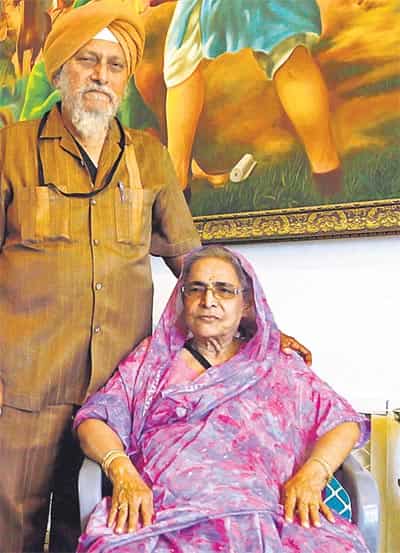 Nanak Singh Nishter is a descendant of a risaldar in the Lahori fauj. (Virender Singh Gosain/HT Photo)</em) Nanak Singh Nishter is a descendant of a risaldar in the Lahori fauj. (Virender Singh Gosain/HT Photo)</em)