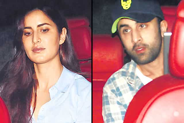 Katrina Kaif Meets Ranbir Kapoor’s Family Minus Dad Rishi | Bollywood ...