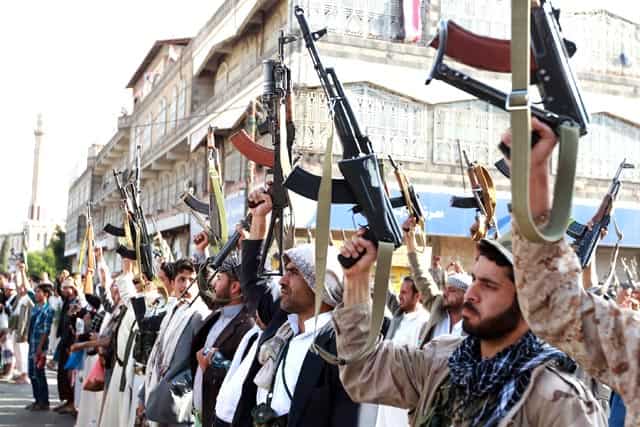 Tribal gunmen loyal to the Huthi movement brandish their weapons in the capital Sanaa during a demonstration against Saudi-led coalition’s Operation Decisive Storm against the Huthi rebels in Yemen. AFP Photo Tribal gunmen loyal to the Huthi movement brandish their weapons in the capital Sanaa during a demonstration against Saudi-led coalition’s Operation Decisive Storm against the Huthi rebels in Yemen. AFP Photo