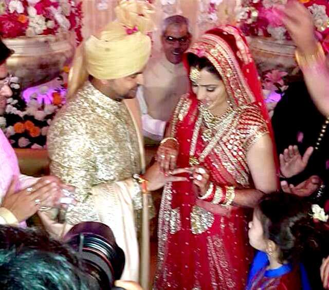 In pics: Suresh Raina ties the knot with fiancee Priyanka | Crickit