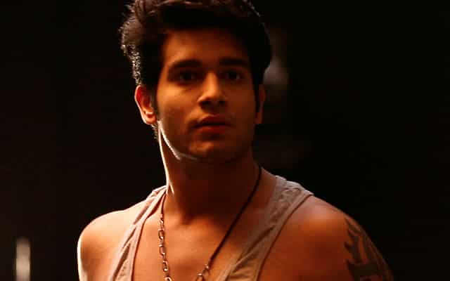 Kaisi Yeh Yaariyan: Manik to beat a man for insulting Nandini