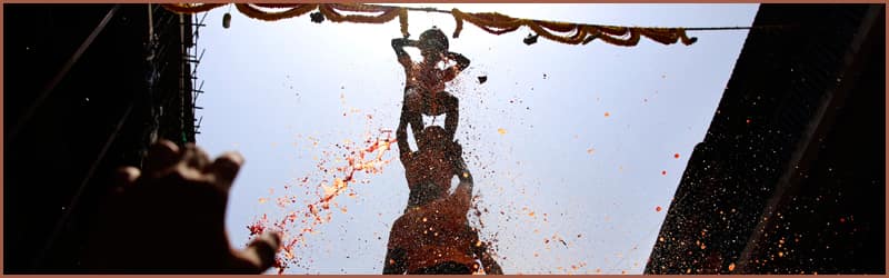 2013
Rs1.11 crore offered by NCP MLA Jitendra Awhad to dahi handi groups in Thane 2013
Rs1.11 crore offered by NCP MLA Jitendra Awhad to dahi handi groups in Thane