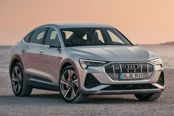 Audi e-tron Sportback null