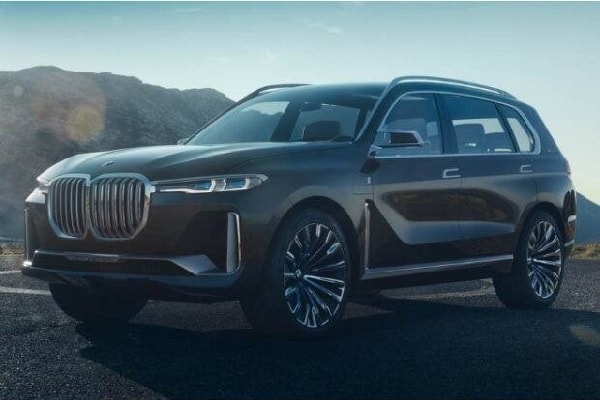 Tradition paint Pensive BMW X8 2022 Price in India : Mileage, Images, Review, Specs and More