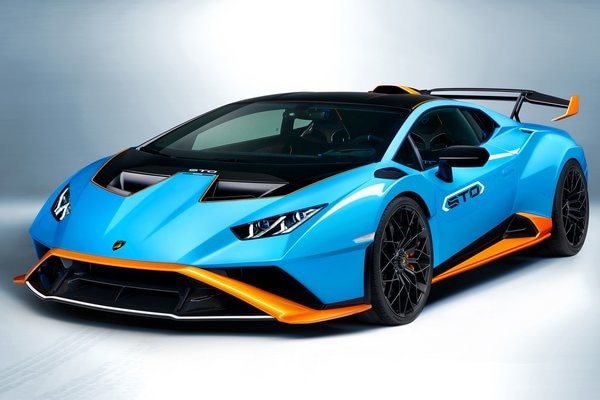 Lamborghini Huracan STO 2023 Price, Colours, Mileage, Reviews, Images