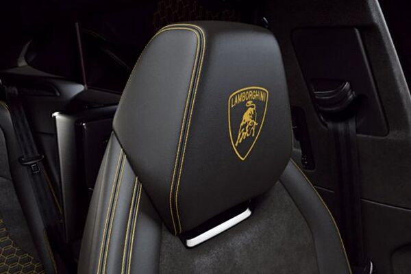 Lamborghini Urus Performante Seat Headrest