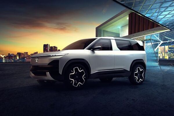 Tata Sierra EV Expected Price (25 Lakhs), Launch Date, Booking Details