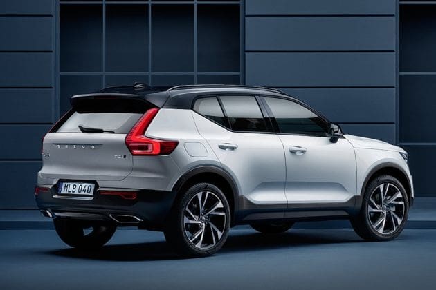 Volvo xc40 объем багажника