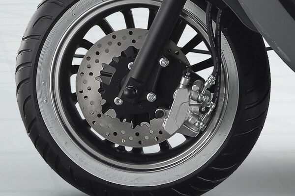 Deltic Trento Front Tyre View
