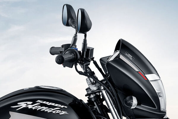 Hero Super Splendor XTEC Handle View