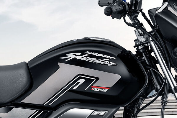 Hero Super Splendor XTEC Model Name View
