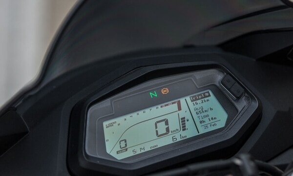 Hero Xtreme 200S 4V Speedometer View