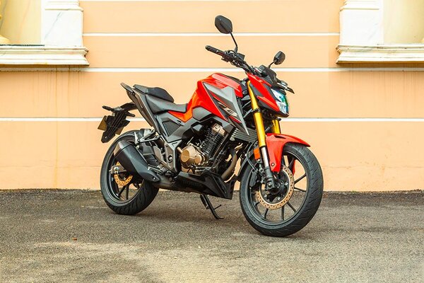 Honda CB300F Front Right View