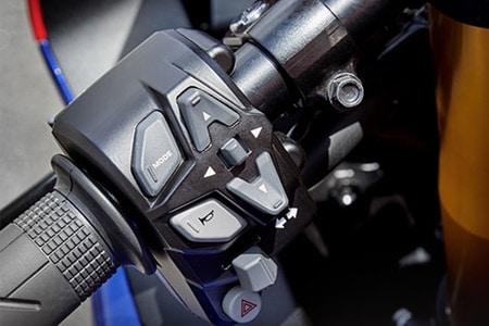 Honda CBR1000RR-R Indicator Controller