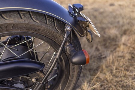 Jawa Perak Price, Mileage, Images, Colours, Reviews & Specs