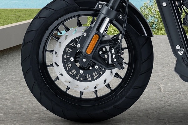 Keeway V302C Front Tyre View
