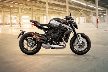 MV Agusta Dragster 800 RR Price in delhi (November, 2025), On Road