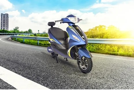 Stella Automobili Buzz Front Side View