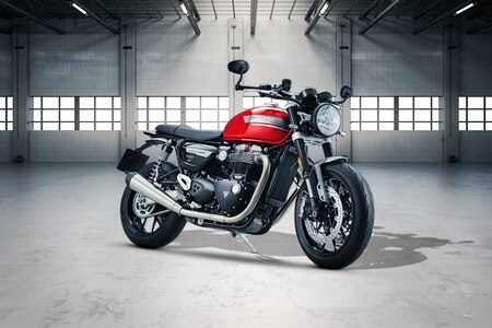Triumph Speed Twin [2021-2024] Front Right View