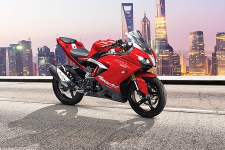 TVS Apache RR 310 [2020-2023] Front Right Side450x300
