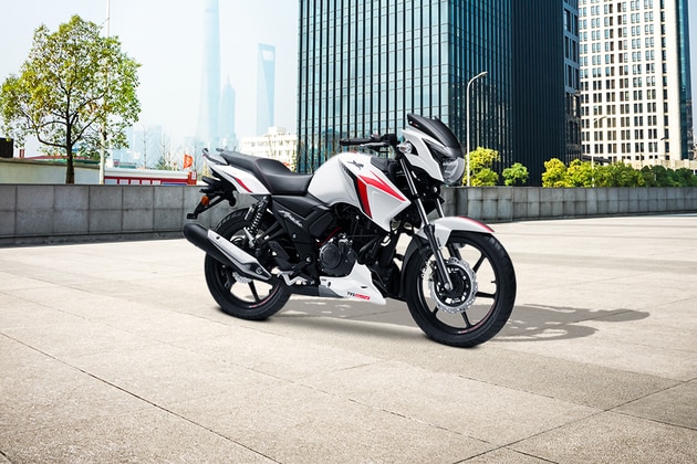 Tvs Apache Rtr 160 4v Launched In India At A Starting Price Of 1 07 Lakh
