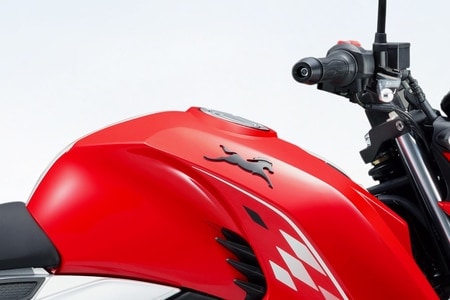 apache rtr 160 4v price