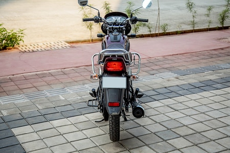 Tvs Radeon Price, Mileage, Images, Colours, Reviews & Specs