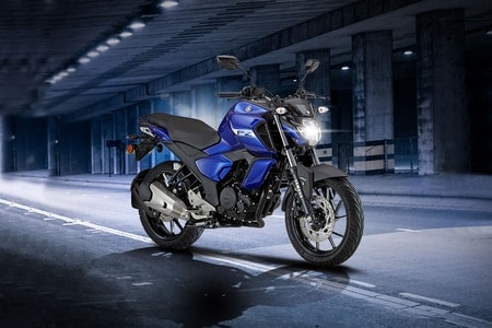 Yamaha FZS-FI V3 Right Side View