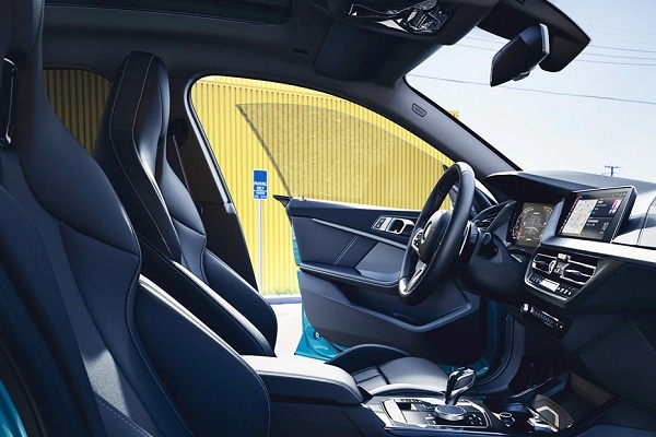 BMW 3 Series Gran Limousine Door View Of Driver Seat
